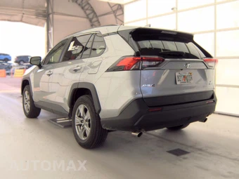 2025 Toyota RAV4 Hybrid LE - miniatura 8