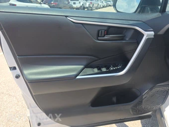 2025 Toyota RAV4 Hybrid LE - miniatura 15