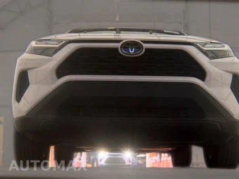 2025 Toyota RAV4 Hybrid LE - miniatura 3