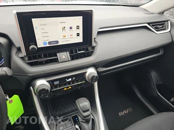 2025 Toyota RAV4 Hybrid LE - miniatura 17