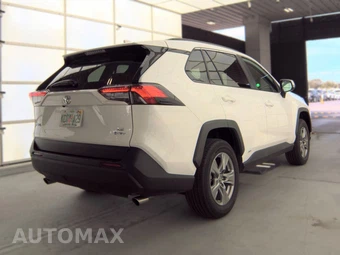 2025 Toyota RAV4 Hybrid LE - miniatura 5
