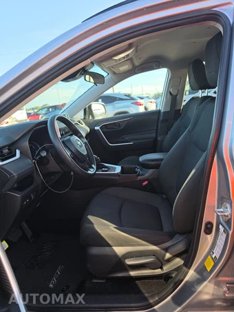 2025 Toyota RAV4 Hybrid LE - miniatura 13