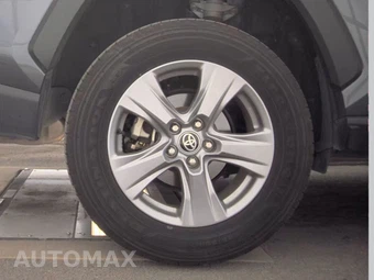 2025 Toyota RAV4 Hybrid LE - miniatura 11