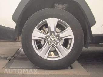 2025 Toyota RAV4 Hybrid LE - miniatura 11