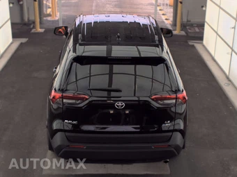 2025 Toyota RAV4 Hybrid LE - miniatura 5