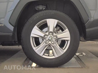 2025 Toyota RAV4 Hybrid LE - miniatura 10