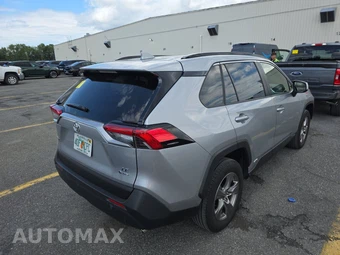 2025 Toyota RAV4 Hybrid LE - miniatura 4