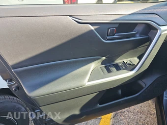 2025 Toyota RAV4 Hybrid LE - miniatura 15