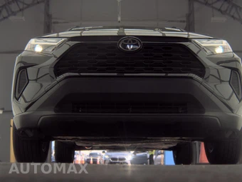 2025 Toyota RAV4 Hybrid LE - miniatura 3