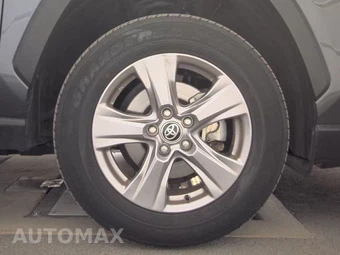 2025 Toyota RAV4 Hybrid LE - miniatura 10