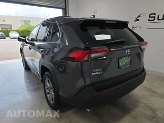 2025 Toyota RAV4 Hybrid LE – miniatura 6