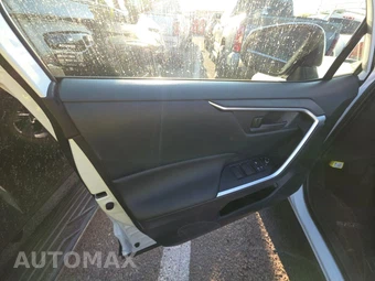 2025 Toyota RAV4 Hybrid LE - miniatura 15