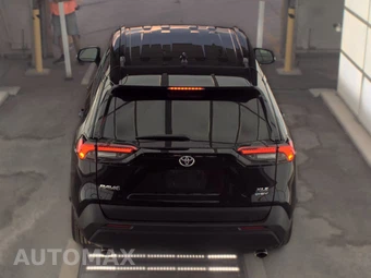 2025 Toyota RAV4 Hybrid XLE - miniatura 5