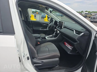 2025 Toyota RAV4 Hybrid XLE - miniatura 8