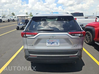 2025 Toyota RAV4 Hybrid XLE - miniatura 5