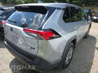 2025 Toyota RAV4 Hybrid XLE – miniatura 3