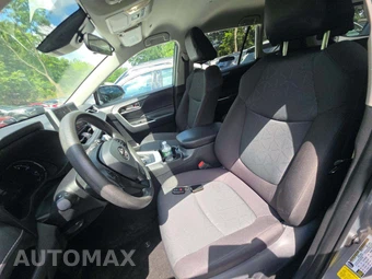 2025 Toyota RAV4 Hybrid XLE – miniatura 6