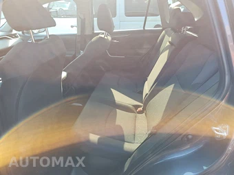 2025 Toyota RAV4 Hybrid XLE - miniatura 13
