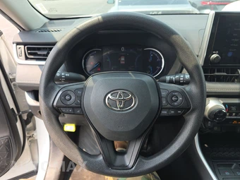 2025 Toyota RAV4 Hybrid XLE - miniatura 10