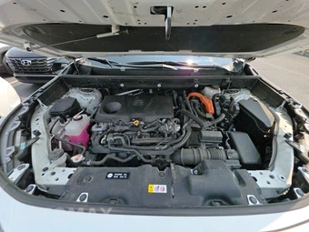 2025 Toyota RAV4 Hybrid XLE - miniatura 15
