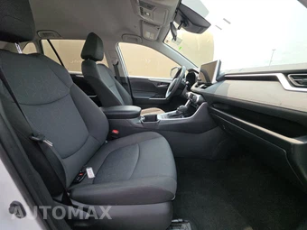 2025 Toyota RAV4 Hybrid XLE - miniatura 8
