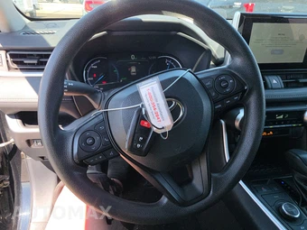 2025 Toyota RAV4 Hybrid XLE - miniatura 10