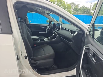 2025 Toyota RAV4 Hybrid XLE - miniatura 8