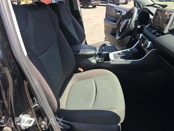 2025 Toyota RAV4 Hybrid XLE - miniatura 15