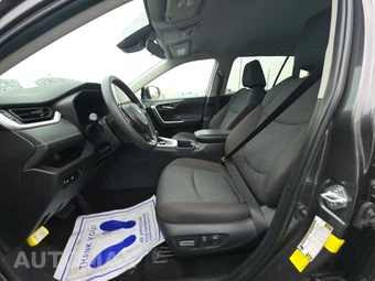 2025 Toyota RAV4 Hybrid XLE - miniatura 13