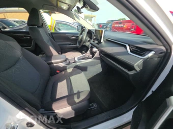 2025 Toyota RAV4 Hybrid XLE - miniatura 8