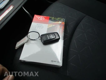 2025 Toyota RAV4 Hybrid XLE - miniatura 11