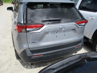2025 Toyota RAV4 Hybrid XLE - miniatura 15