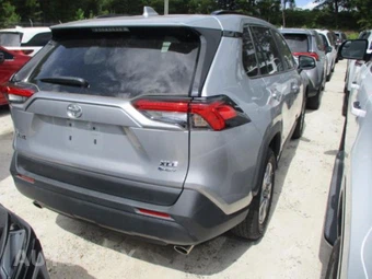 2025 Toyota RAV4 Hybrid XLE - miniatura 16