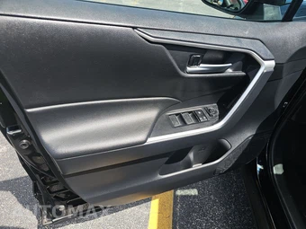 2025 Toyota RAV4 Hybrid XLE - miniatura 9
