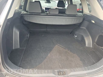 2025 Toyota RAV4 Hybrid XLE - miniatura 16