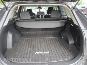 2025 Toyota RAV4 Hybrid XLE - miniatura 15