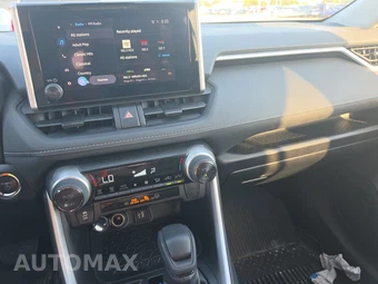 2025 Toyota RAV4 Hybrid XLE - miniatura 11