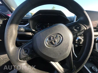 2025 Toyota RAV4 Hybrid XLE - miniatura 10