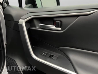 2025 Toyota RAV4 Hybrid XLE - miniatura 12