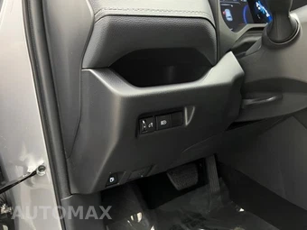 2025 Toyota RAV4 Hybrid XLE - miniatura 28
