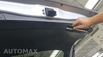 2025 Toyota RAV4 Hybrid XLE - miniatura 30