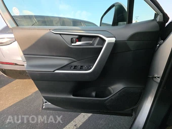 2025 Toyota RAV4 Hybrid XLE - miniatura 9