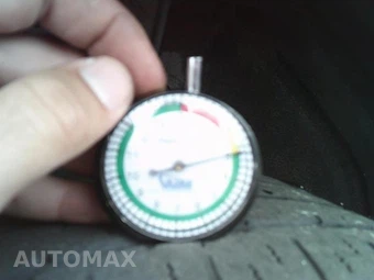 2025 Toyota RAV4 Hybrid XLE - miniatura 16