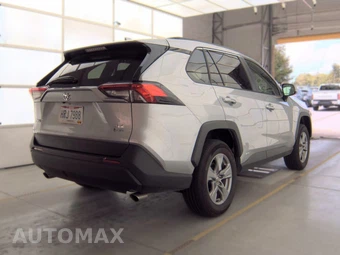 2025 Toyota RAV4 Hybrid XLE - miniatura 4