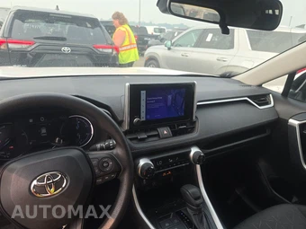 2025 Toyota RAV4 Hybrid XLE - miniatura 11