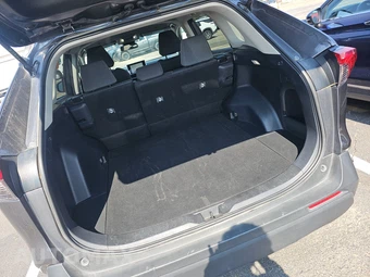 2025 Toyota RAV4 Hybrid XLE - miniatura 16