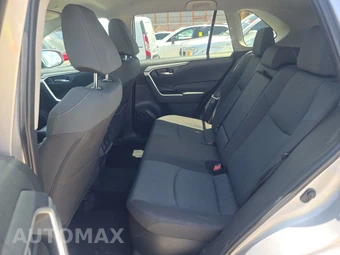2025 Toyota RAV4 Hybrid XLE - miniatura 13