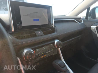 2025 Toyota RAV4 Hybrid XLE - miniatura 11
