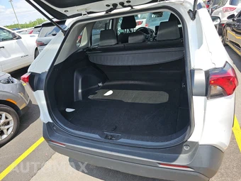 2025 Toyota RAV4 Hybrid XLE - miniatura 16