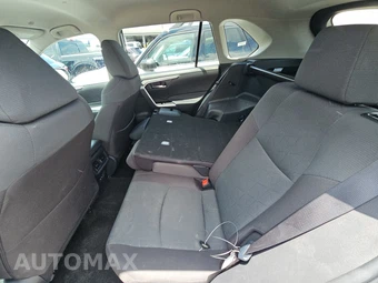 2025 Toyota RAV4 Hybrid XLE - miniatura 13
